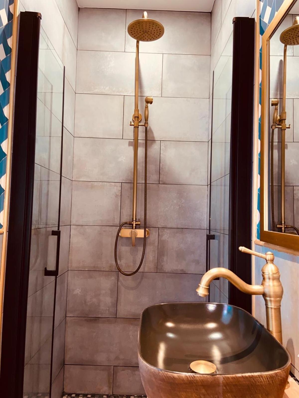 Suite Anna In Paris Republique Exterior photo